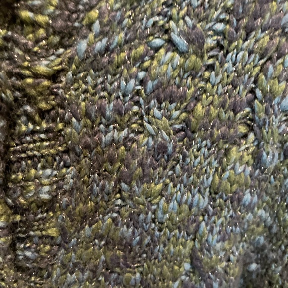 29. WOMENS CHICO’S 3/XL DETAIL SWEATER - Picture 4 of 5